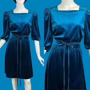 Soft and Pretty Vintage 80s Jodi Michaels Velvety Teal Belted Secretary Dress